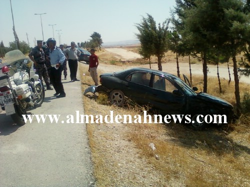 اصابة خمسة مواطنين بحادث سير على طريق برقش